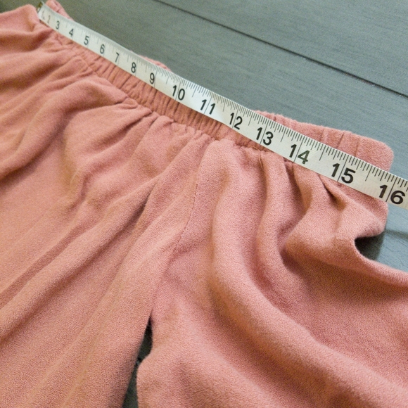 Olivaceous Off the Shoulder Blouse-Small - Picture 8 of 10